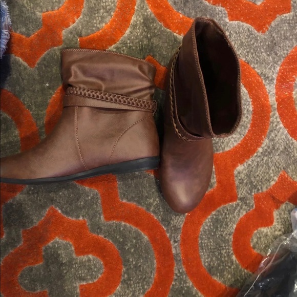 SOLD! American Eagle Women’s RACHEL SLOUCH BOOTS - Picture 8 of 8